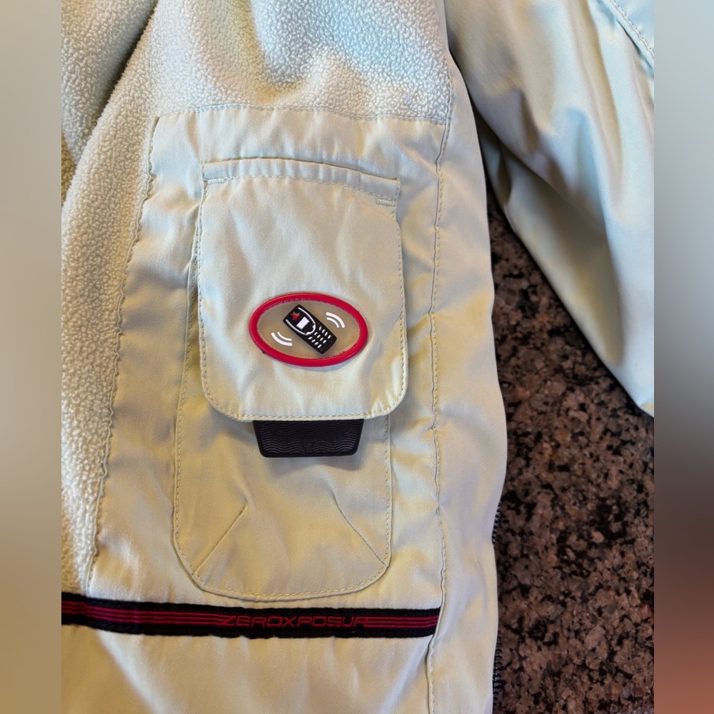 Women’s Zero Xposure Coat - Picture 10 of 15